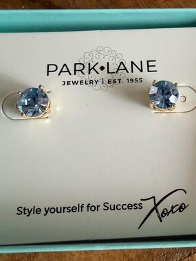 Park Lane - Impression Earrings. Light Blue Crystal Stud Earrings - Gold Tone
